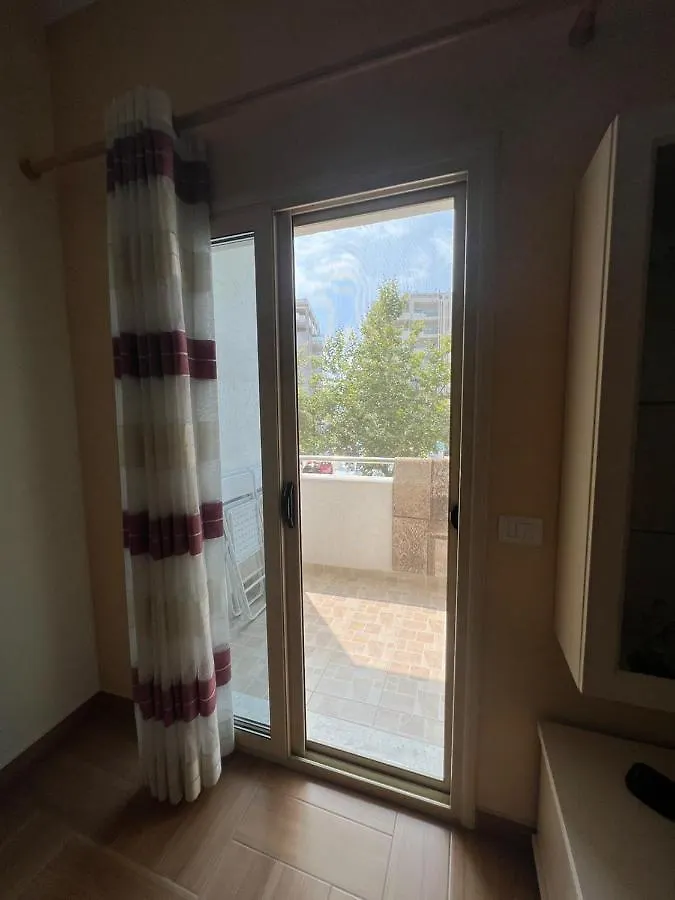 Trident Residence Vlore 0*,  Albania